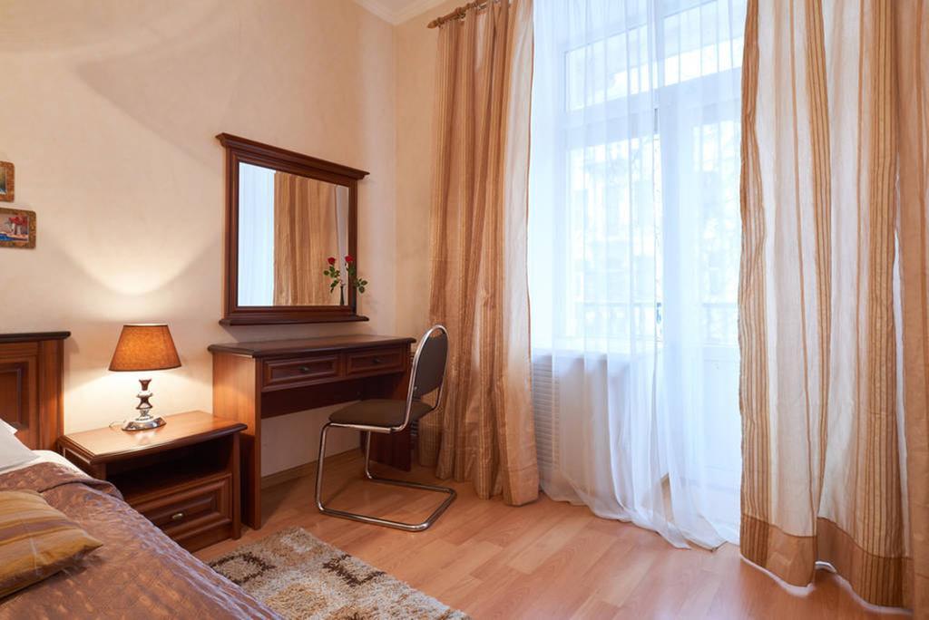 Home Hotel Apartments On Khreshchatyk Area Kyiv Exterior foto